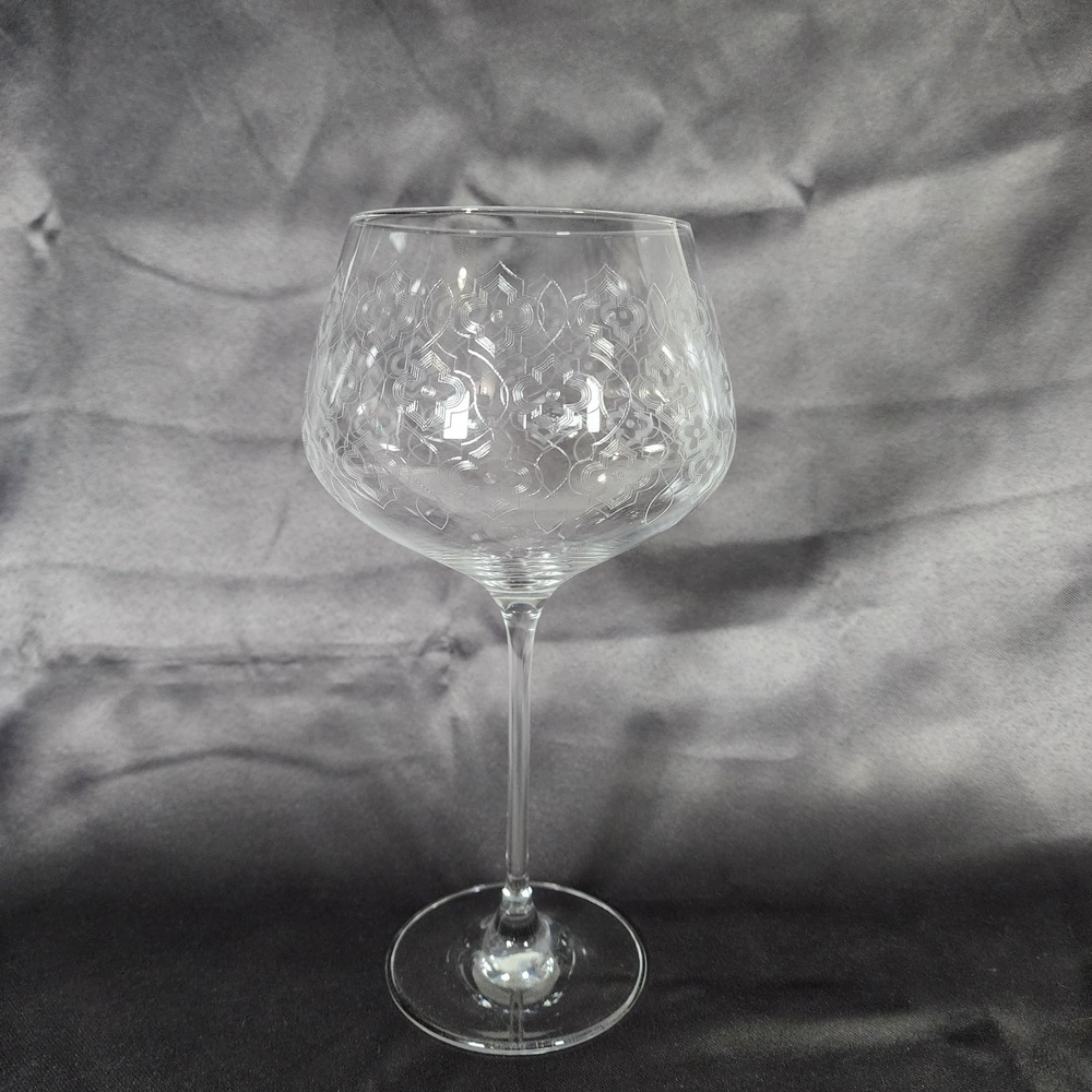 Pier 1 Delicately Etched Balloon Wine Glass Thin Stem